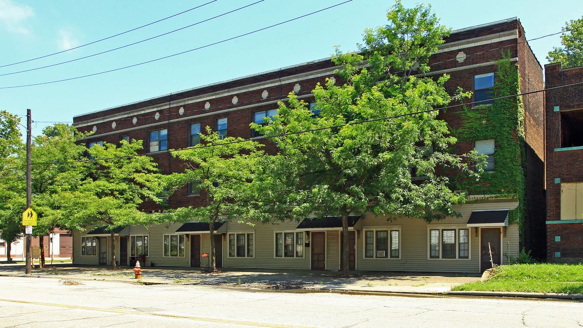 East Lake exterior, Cleveland, OH 44110